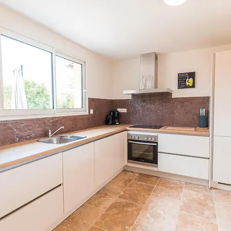 Les Forges - 4 For 8 People Vasles