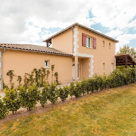 Les Forges - 4 For 8 People Vasles