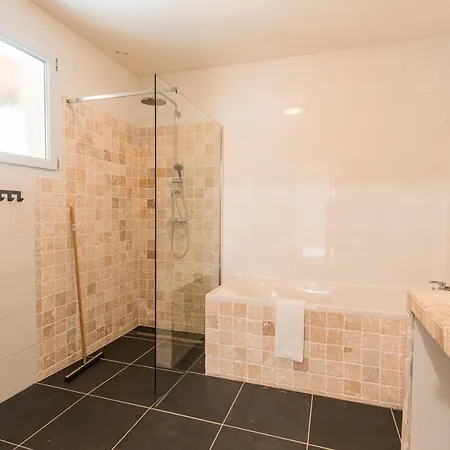 Les Forges - 4 For 8 People * Vasles